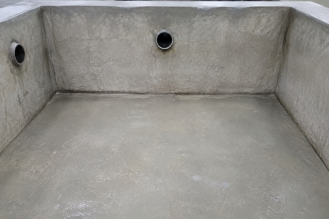 Clean interior of a residential septic tank after service in Ventura County